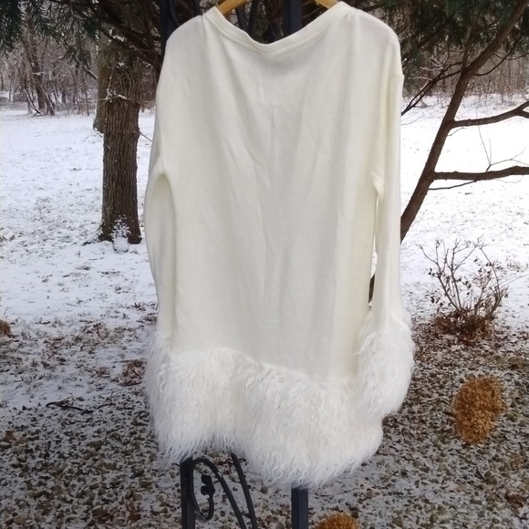NWOT Mod|x Knit Long Sleeve Scoop Neck Faux Fur Trim Sweater Sz S, Quiet Luxury - Picture 8 of 9